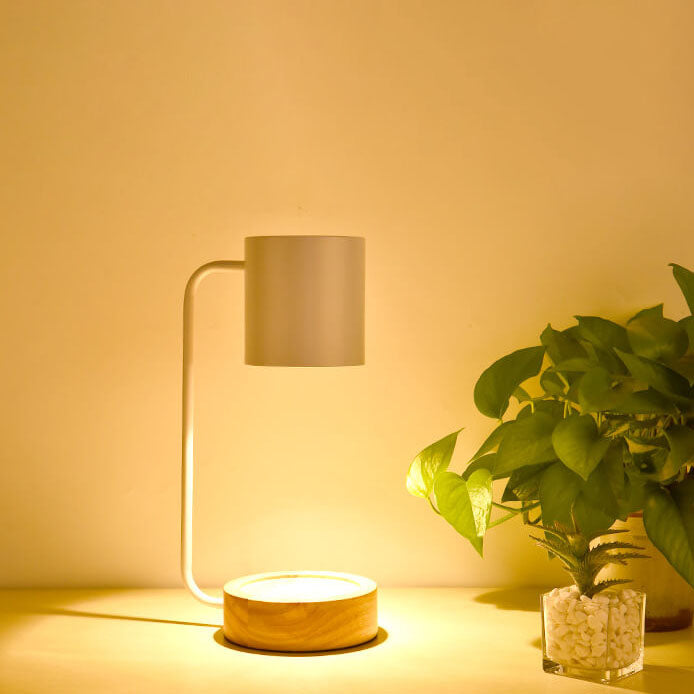 Nachttischlampe mit Ablage