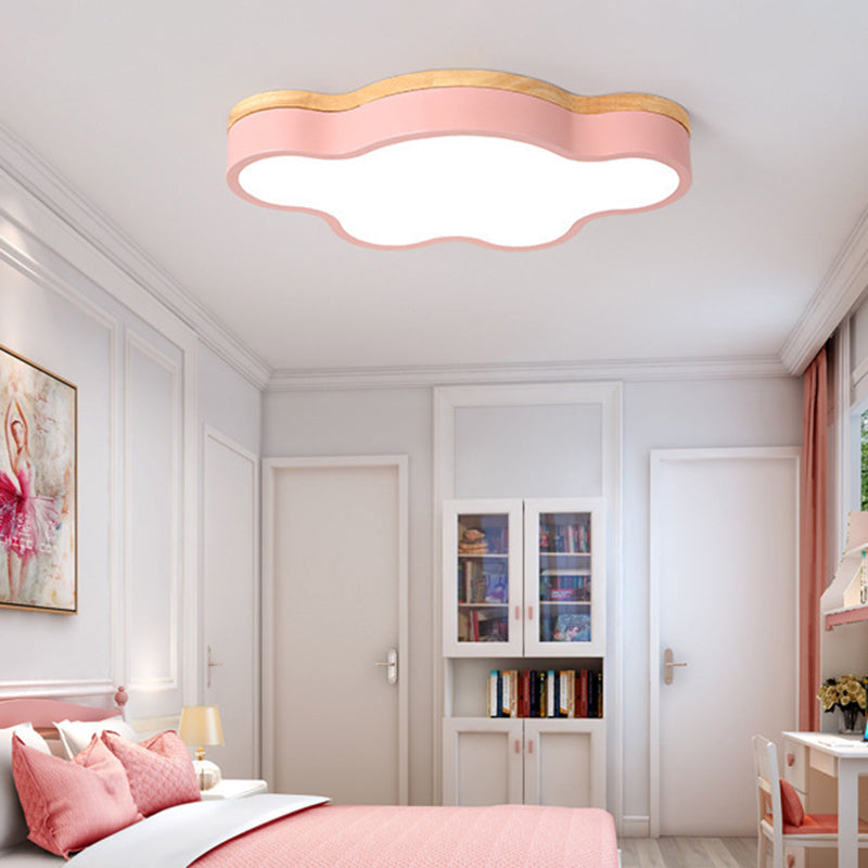 Wolkenförmige LED-Deckenleuchte für Kinderzimmer