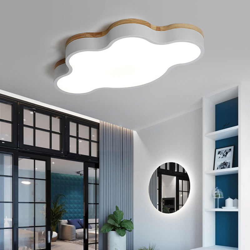 Wolkenförmige LED-Deckenleuchte für Kinderzimmer