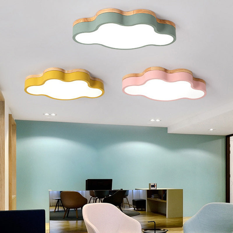 Wolkenförmige LED-Deckenleuchte für Kinderzimmer