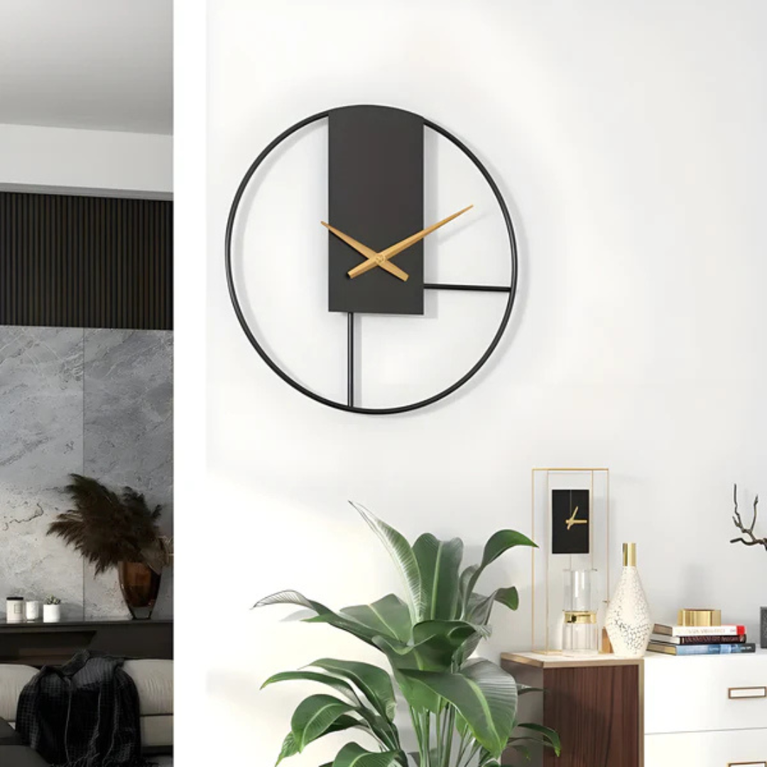 Wanduhr im minimalistischen Stil