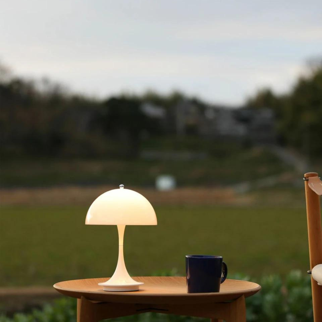 Moderne Nachttischlampe | Wohnen