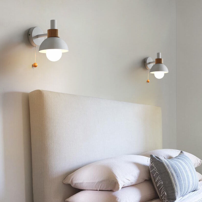 Farbenfrohe Wandleuchte für Wohn- oder Schlafzimmer