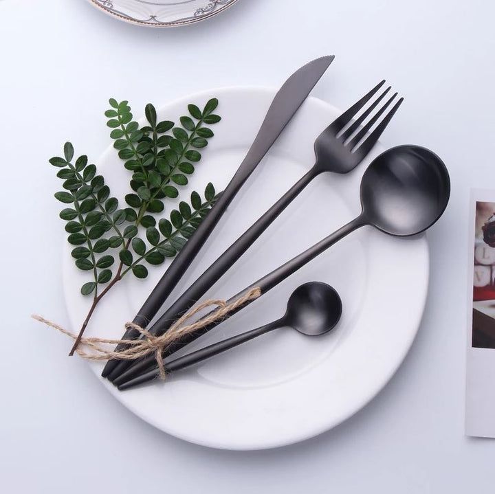 Schwarz Besteckset | Modern und zeitlos