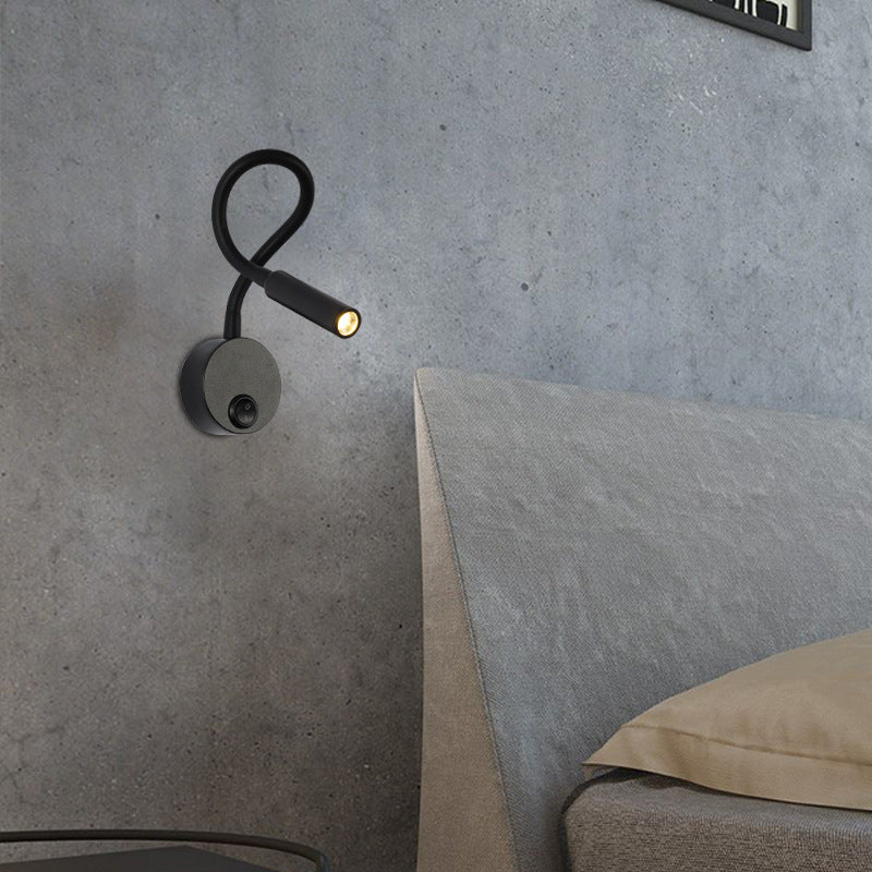 Minimalistische Lesewandleuchte mit LED