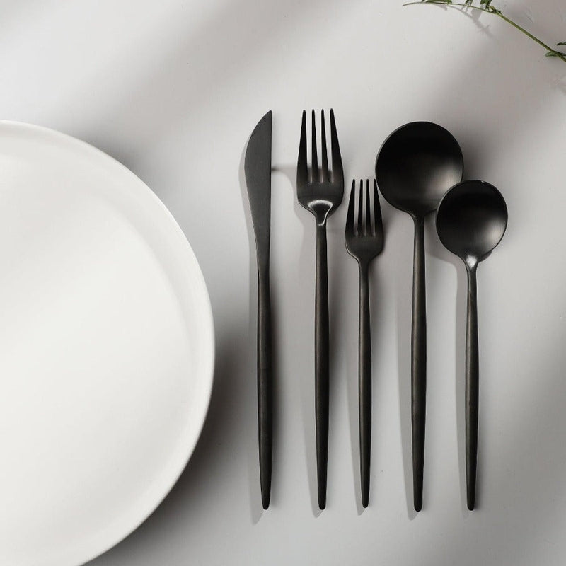 Schlicht Besteckset für Ihren Tisch