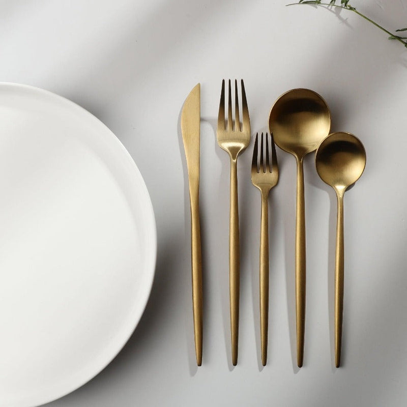 Schlicht Besteckset für Ihren Tisch