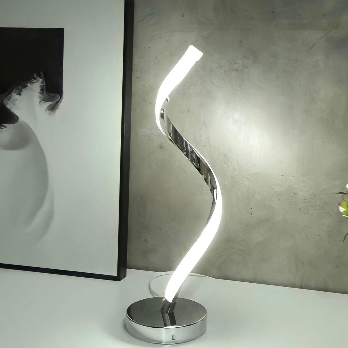 Spirale Tischleuchte | Stilvolles Lichtspiel für jeden Raum