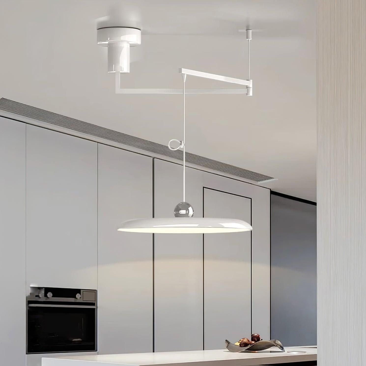 Hängelampe mit klarem Design