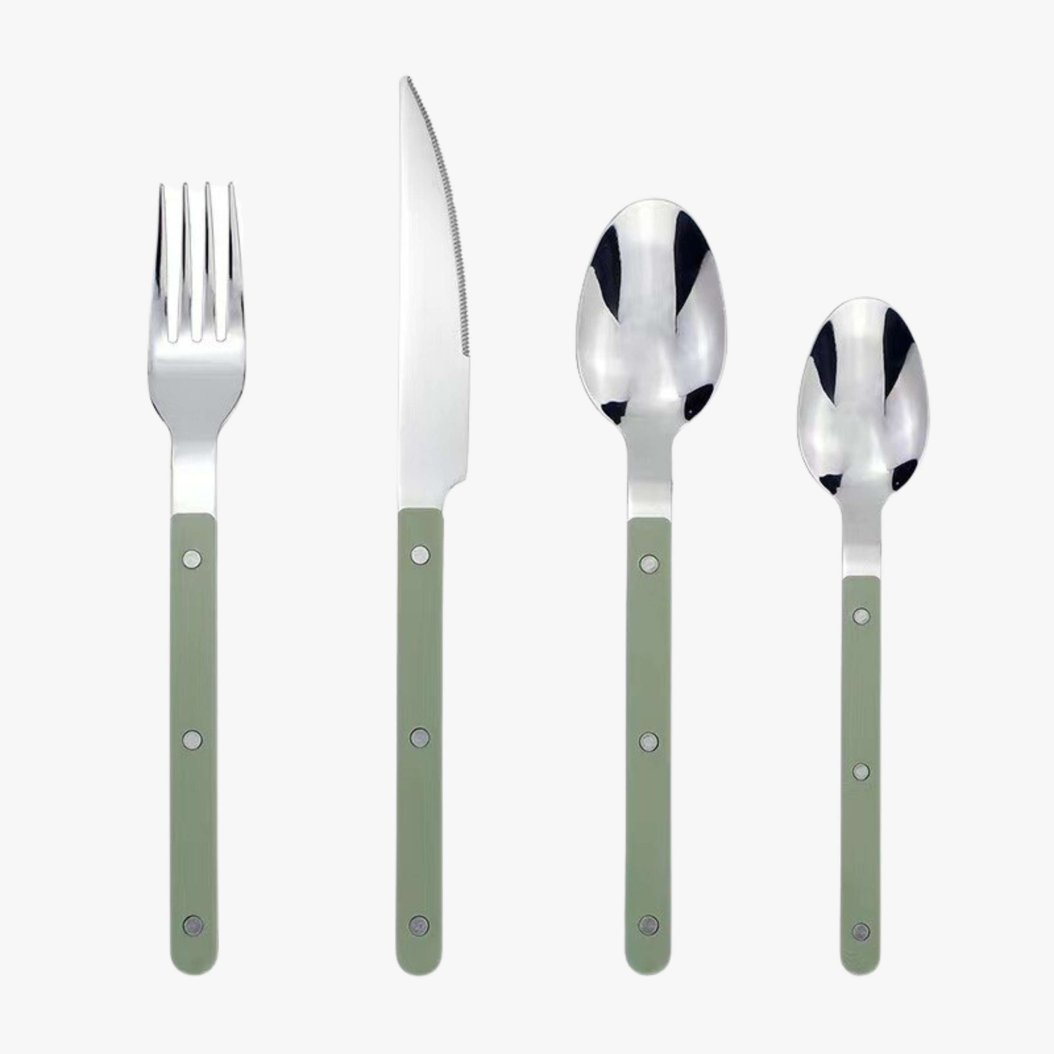 Besteckset in klassischem Design
