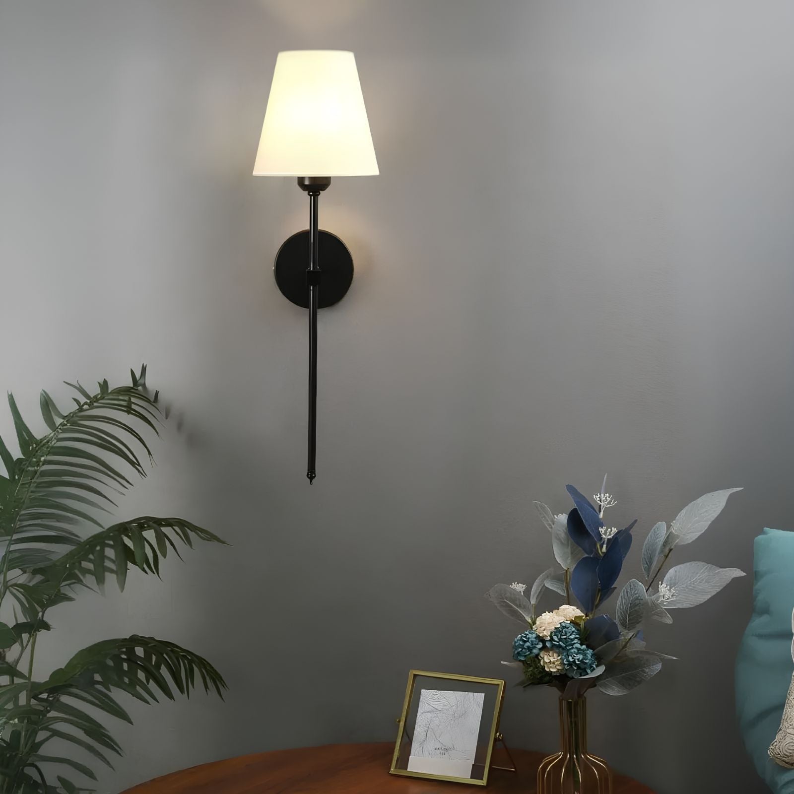 Wandleuchte mit Lampenschirm | Wohnzimmer