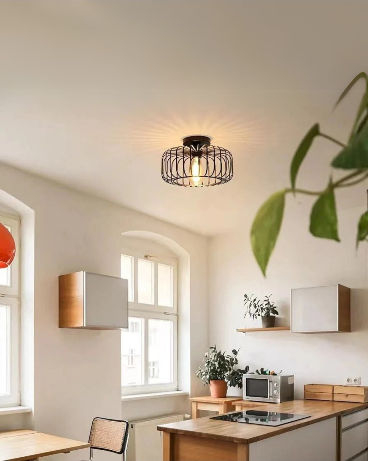 Deckenleuchte im Gitterdesign