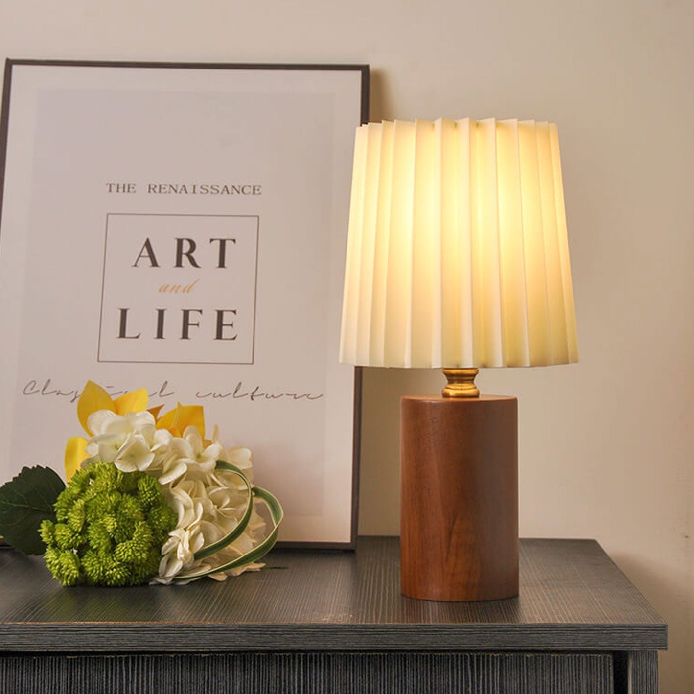 Tischlampe mit Lampenschirm | Wohnzimmer