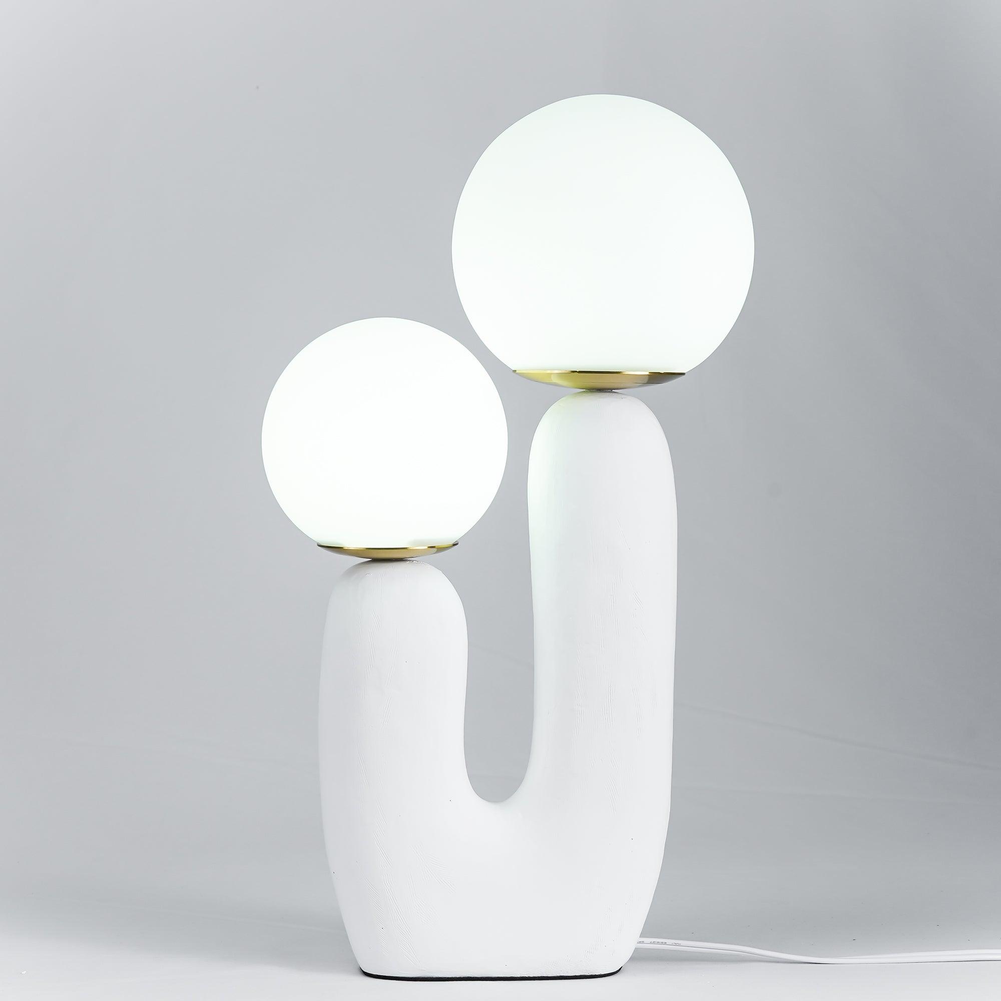 Tischlampe mit zwei Leuchtkugeln