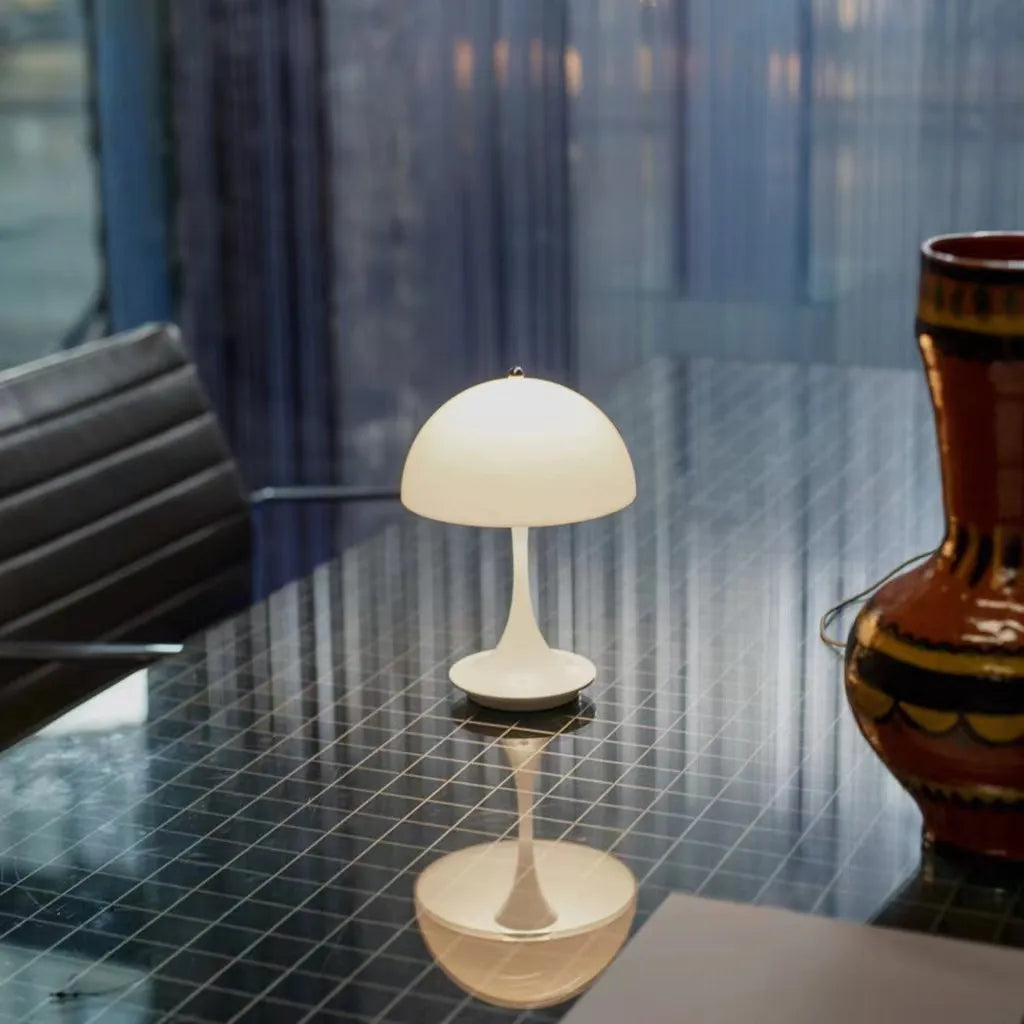 Moderne Nachttischlampe | Wohnen