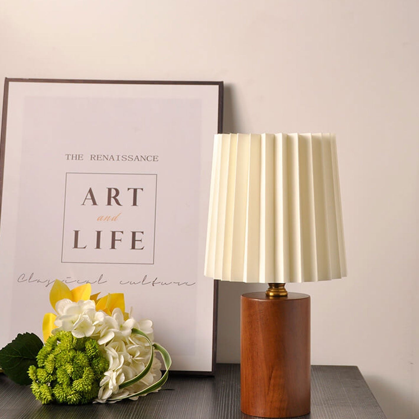 Tischlampe mit Lampenschirm | Wohnzimmer