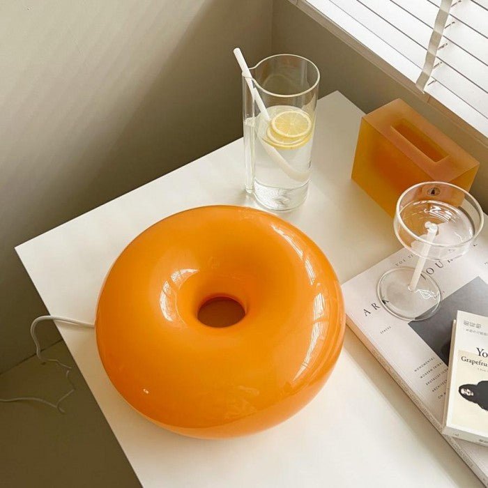 Runde Tischlampe in Donutform